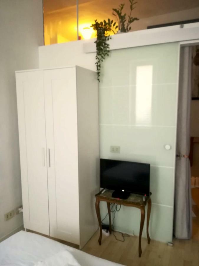 Apartment Veniero 12 Milan Bagian luar foto