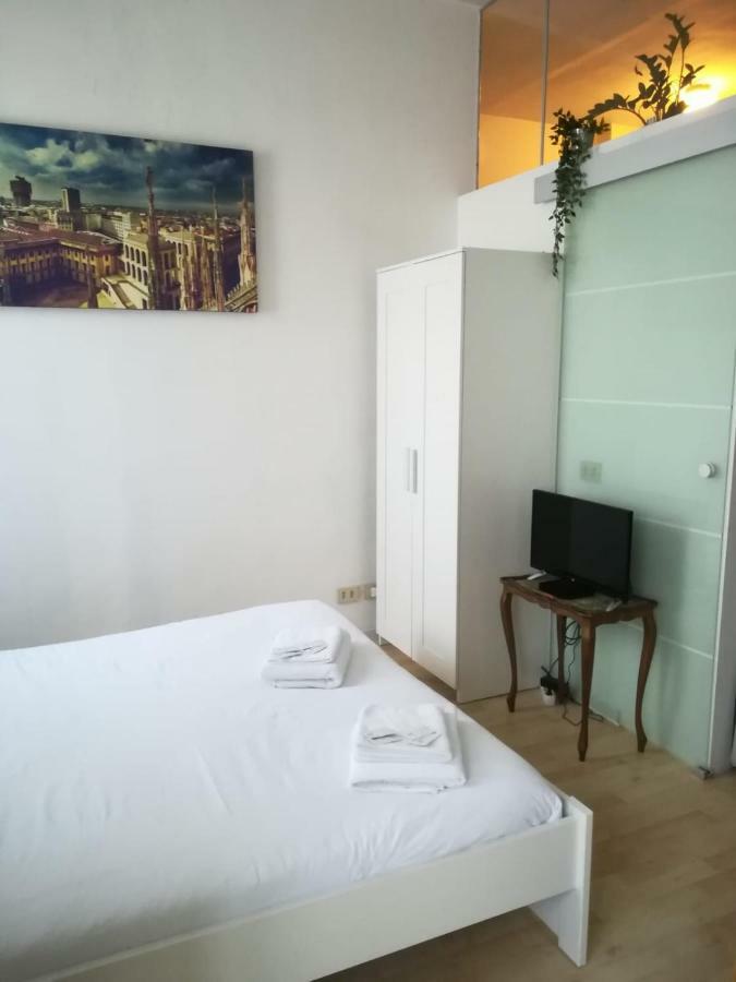 Apartment Veniero 12 Milan Bagian luar foto